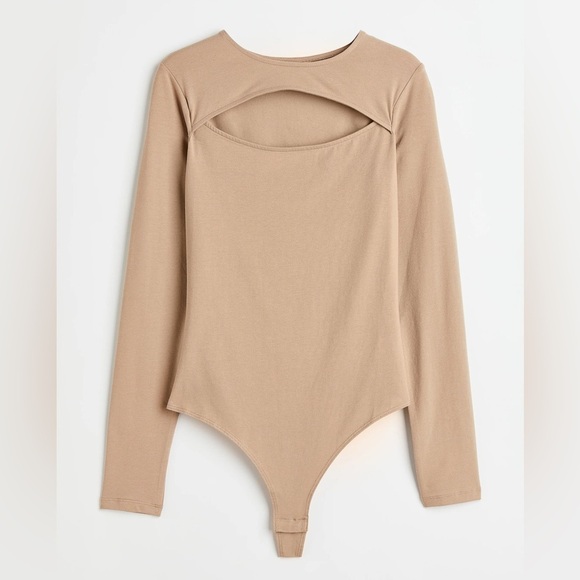 H&M - NWT Cut Out Thong Snap Closure Round Neck Long Sleeve Bodysuit Size Small - Picture 1 of 12